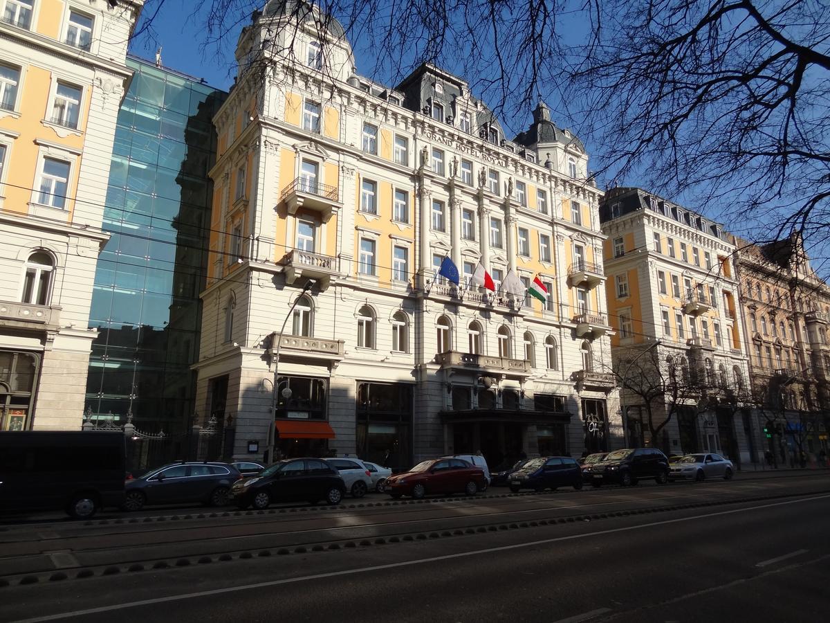 Erzsebet Boulevard Apartment Budapest Bagian luar foto